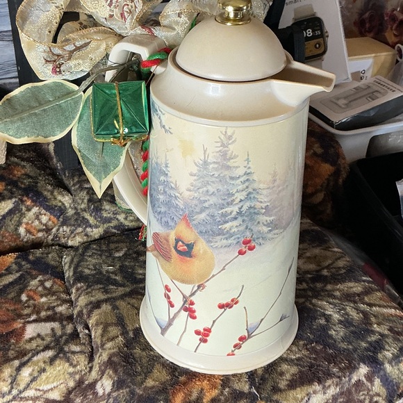 Festive Cardinal Coffee Pot with Bow - Picture 6 of 9